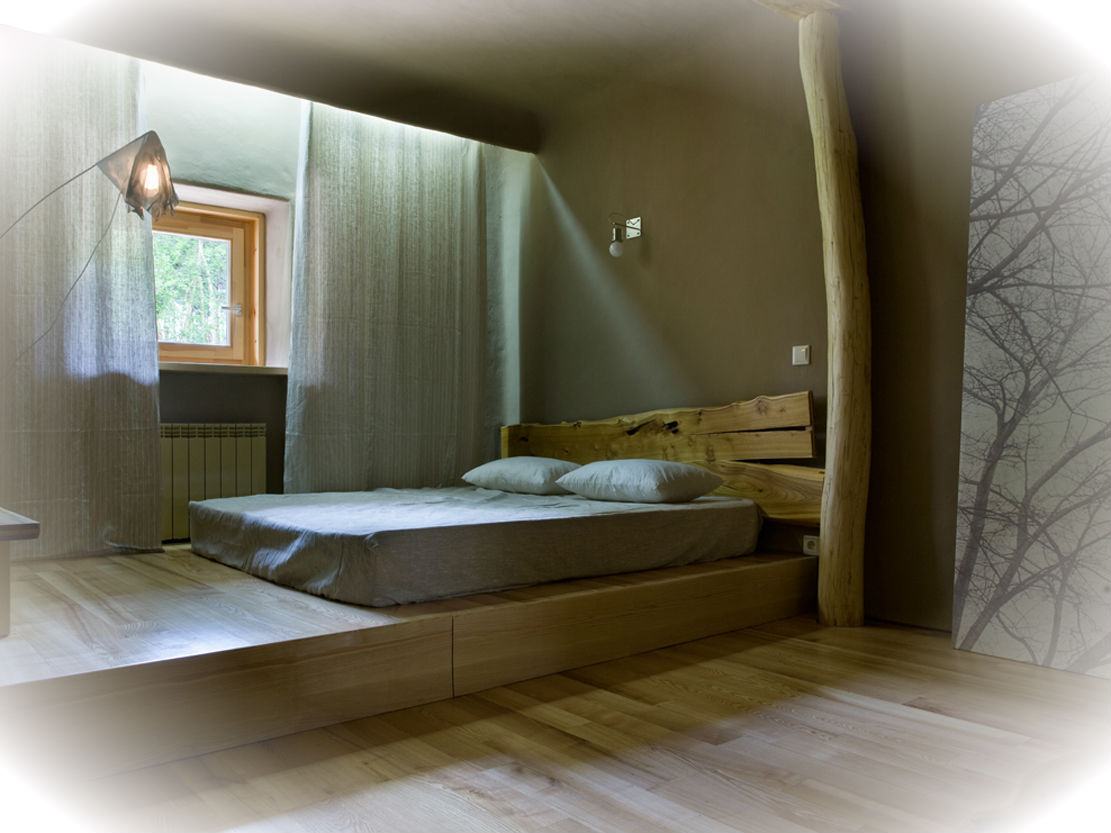 . Ліжко-подіум - ідеальний варіант для оригінальних і сміливих, втомлених від одноманітності.