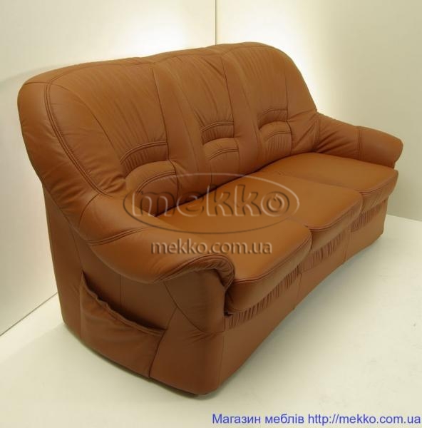 Фото престижного розкладного дивана. Виготовлений з високоякісних матеріалів
